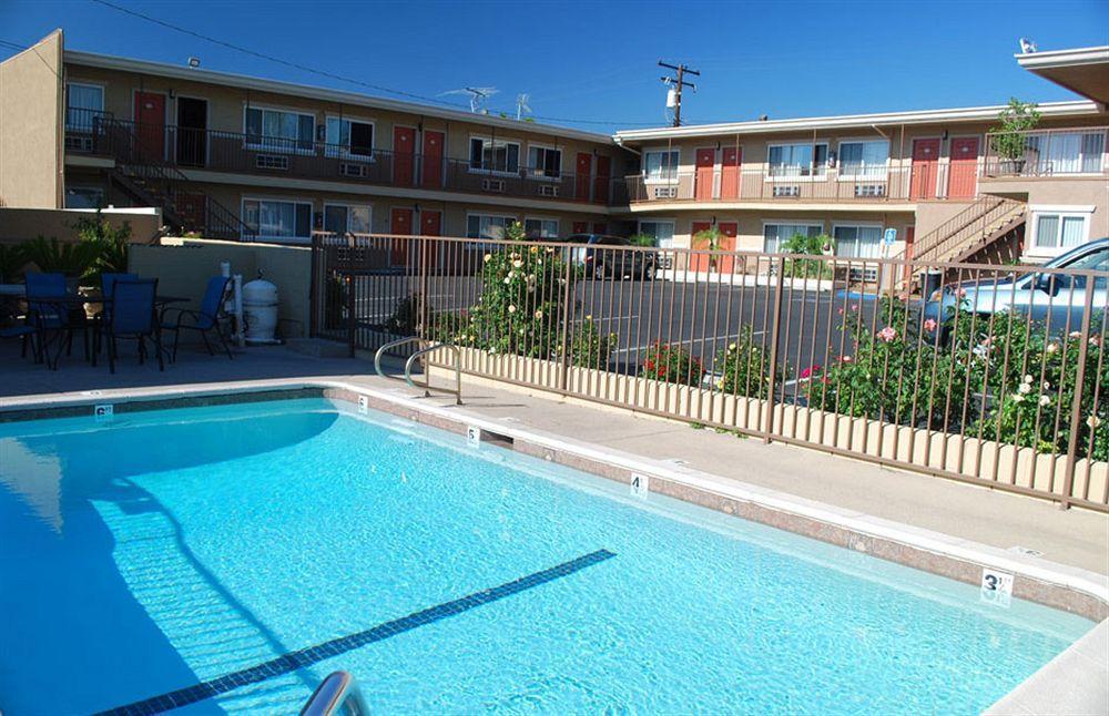 Friendly Hills Inn Whittier Esterno foto