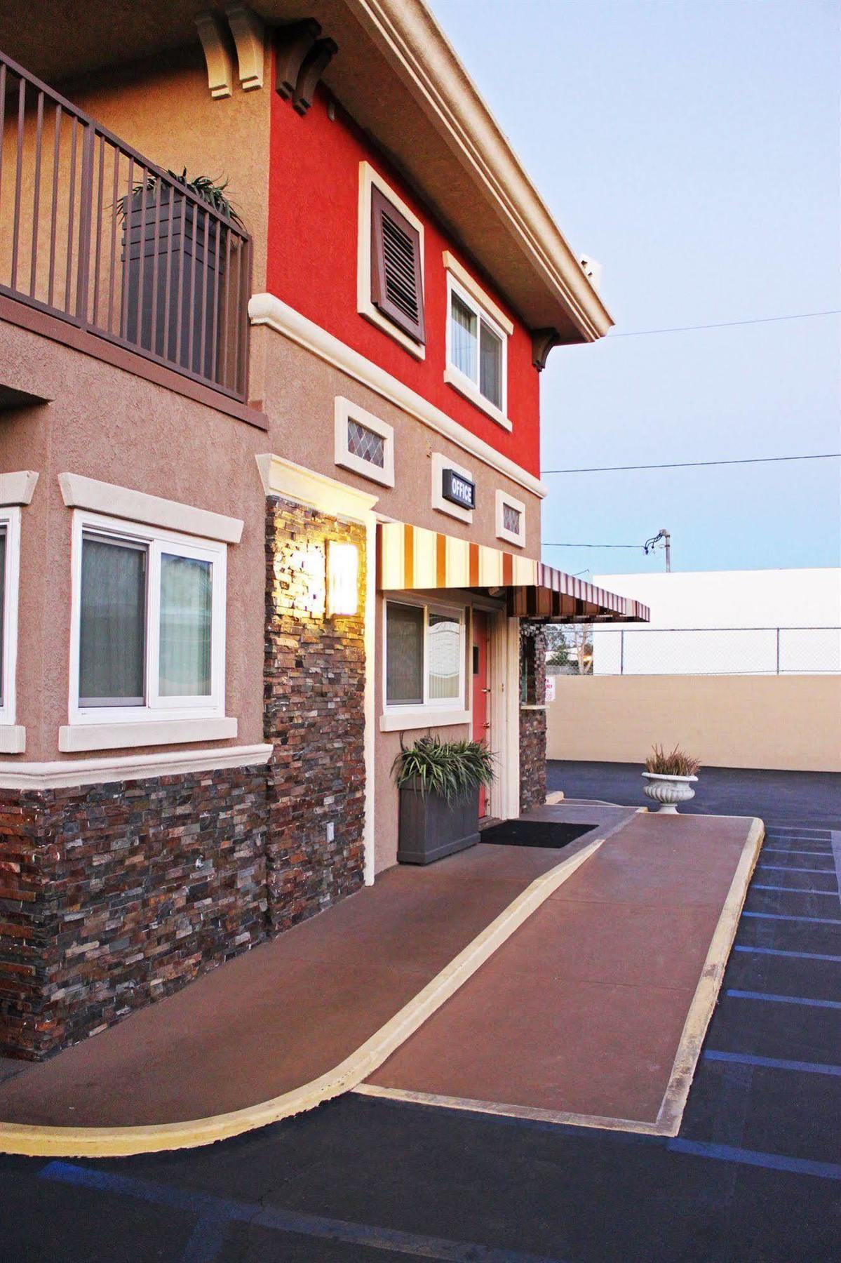 Friendly Hills Inn Whittier Esterno foto