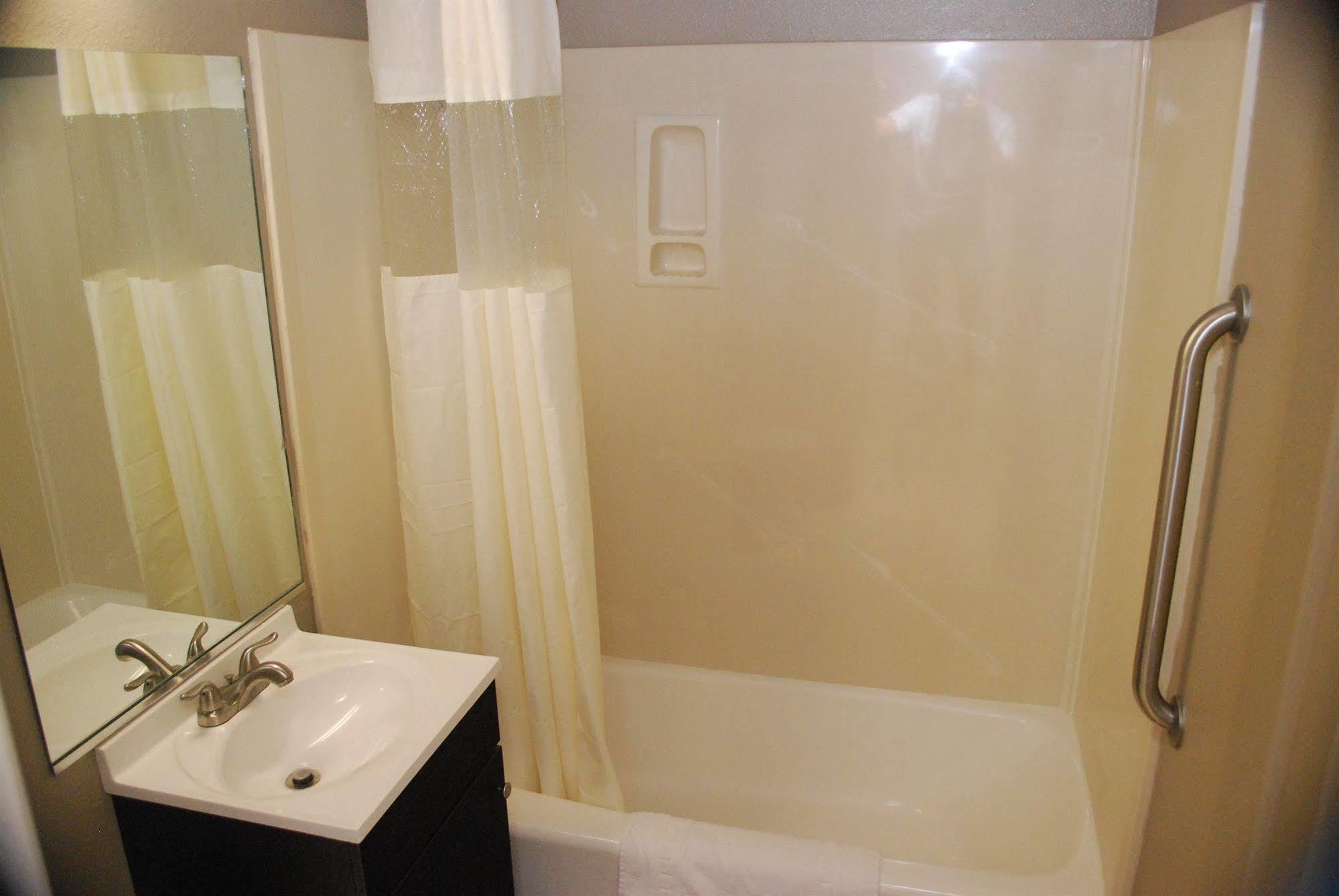 Friendly Hills Inn Whittier Esterno foto